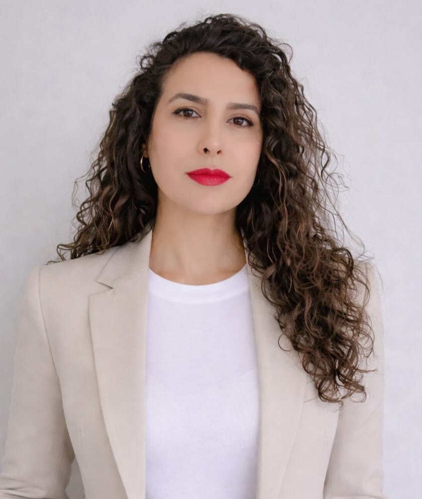 Emine AKBAYIR DÜZMEKİK